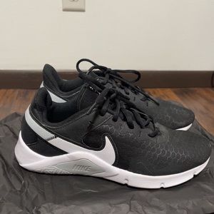 Nike Legend Essential 2 Women’s Shoes